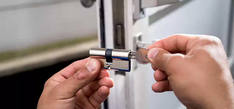 Emergency Locksmith for House Winthrop